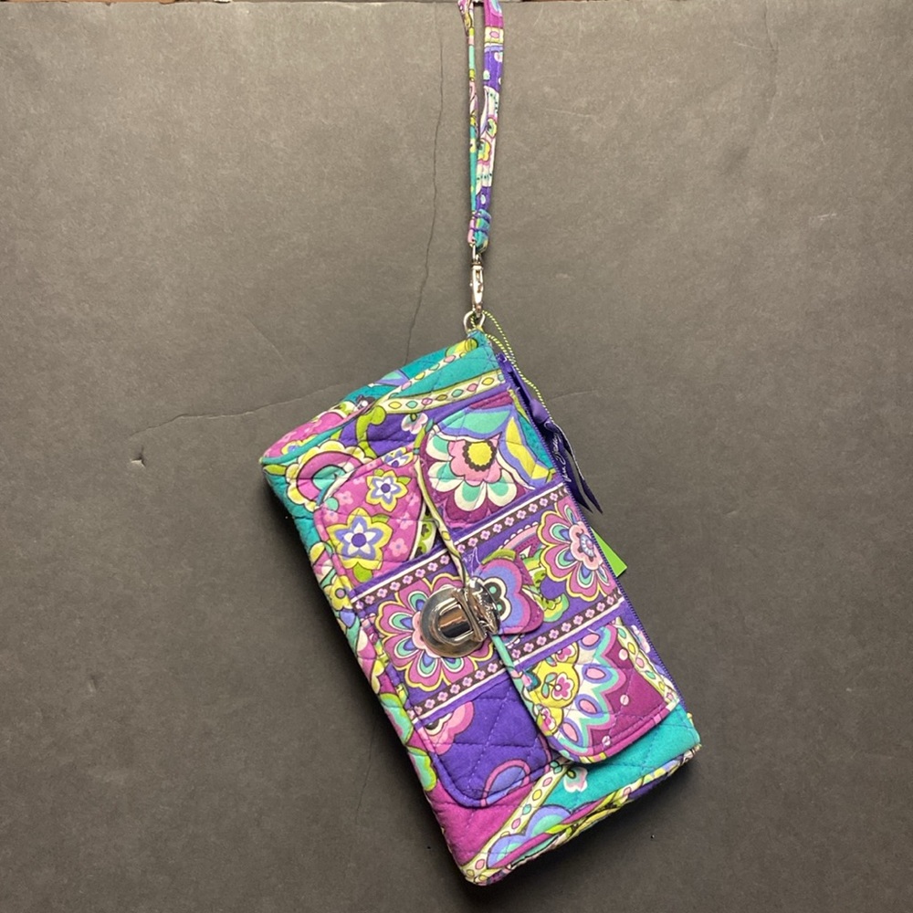 NWOT Vera Bradley Purple Punch Wristlet